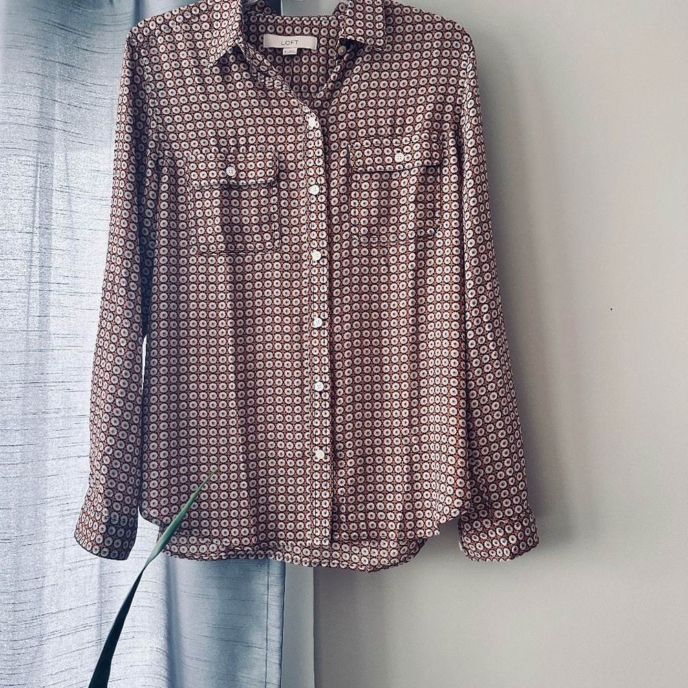 LOFT Buttoned Down Shirt - size M - NWT
